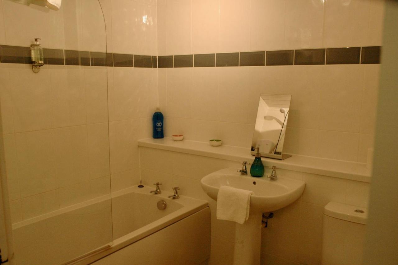 Fabulous Stylish Flat In Merchant City & Free Secure Parking Glasgow Buitenkant foto