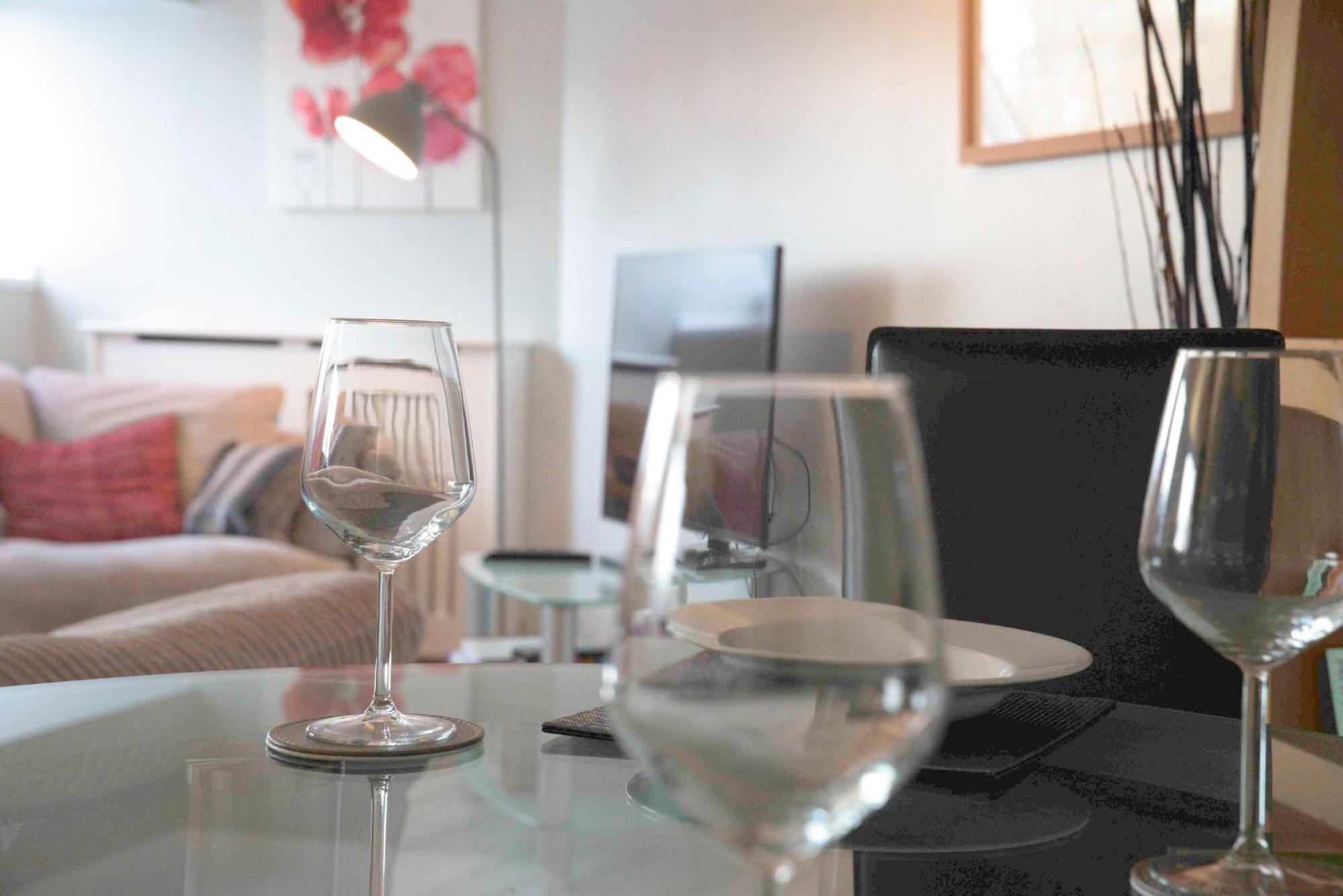 Fabulous Stylish Flat In Merchant City & Free Secure Parking Glasgow Buitenkant foto